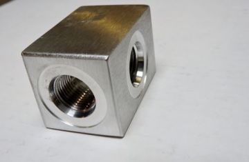 Block-Fuel distribution return  -8AN Billet  Alumi