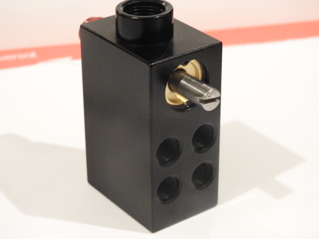 8-STACK-TYPE-BARREL-METERING-VALVES-BY-ENGLER-ALKYDIGGER-HILBORN