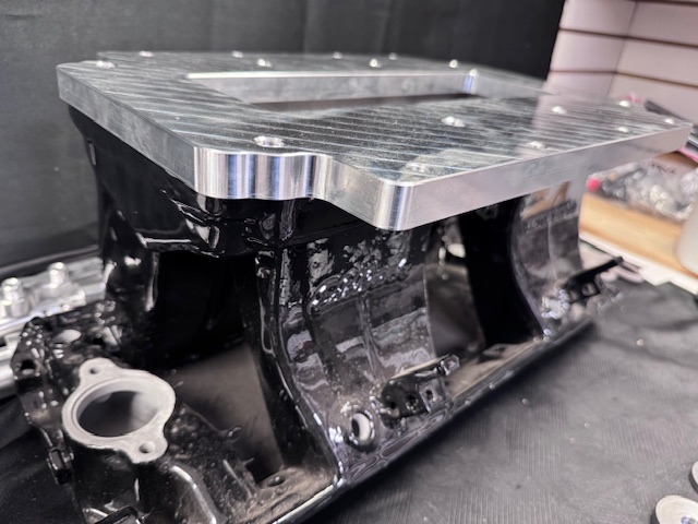 RBZ-7075 Edelbrock 7075 / 2-R Blower Adapter For Victor Tunnel Ram